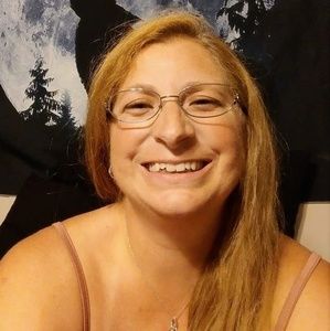 Meet your Posher, Angie